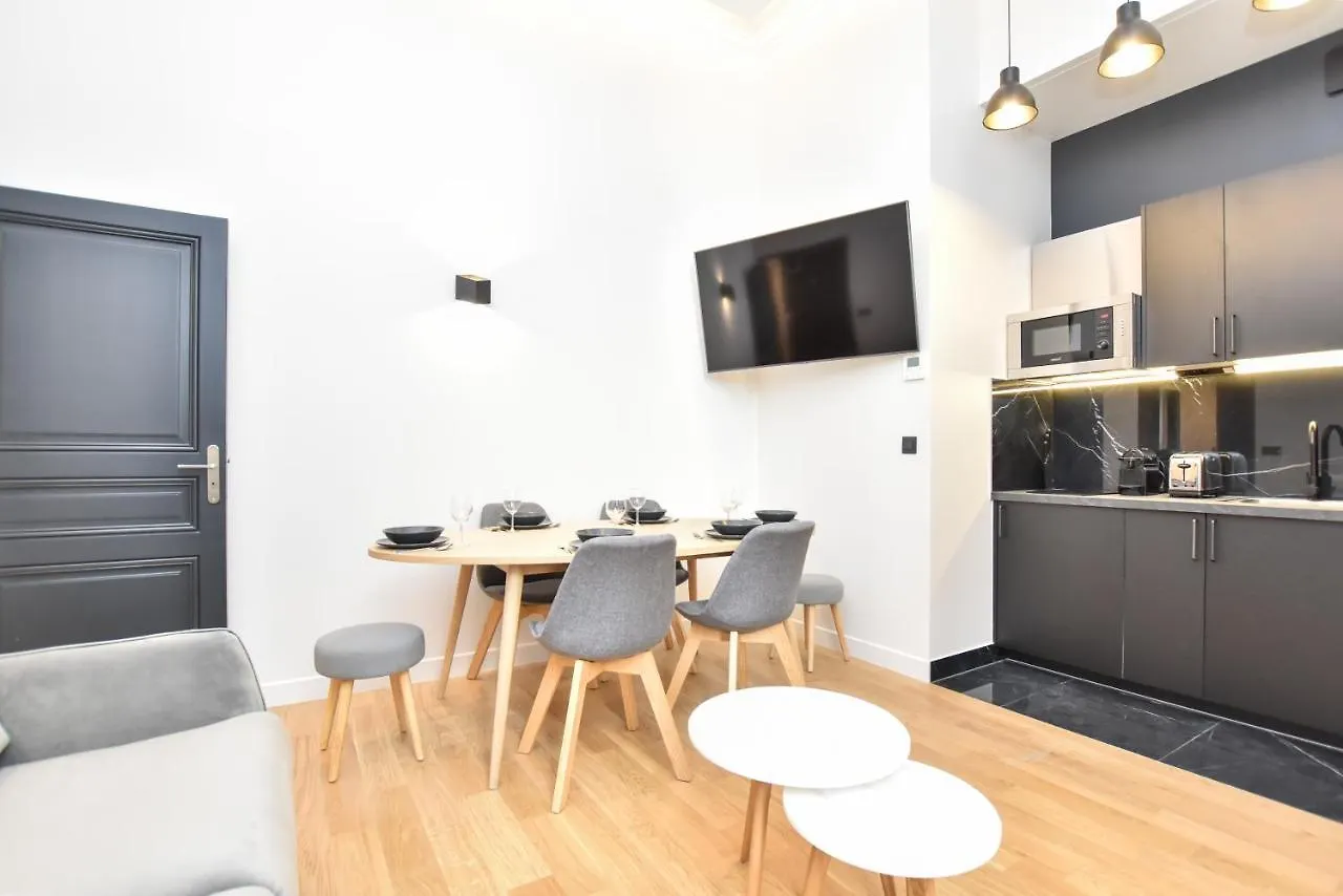 Διαμέρισμα Cosy - 2br-7p - Arc De Triomphe Παρίσι